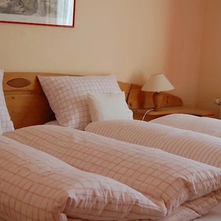 Отель Am Orchheimer Tor Бад-Мюнстерайфель